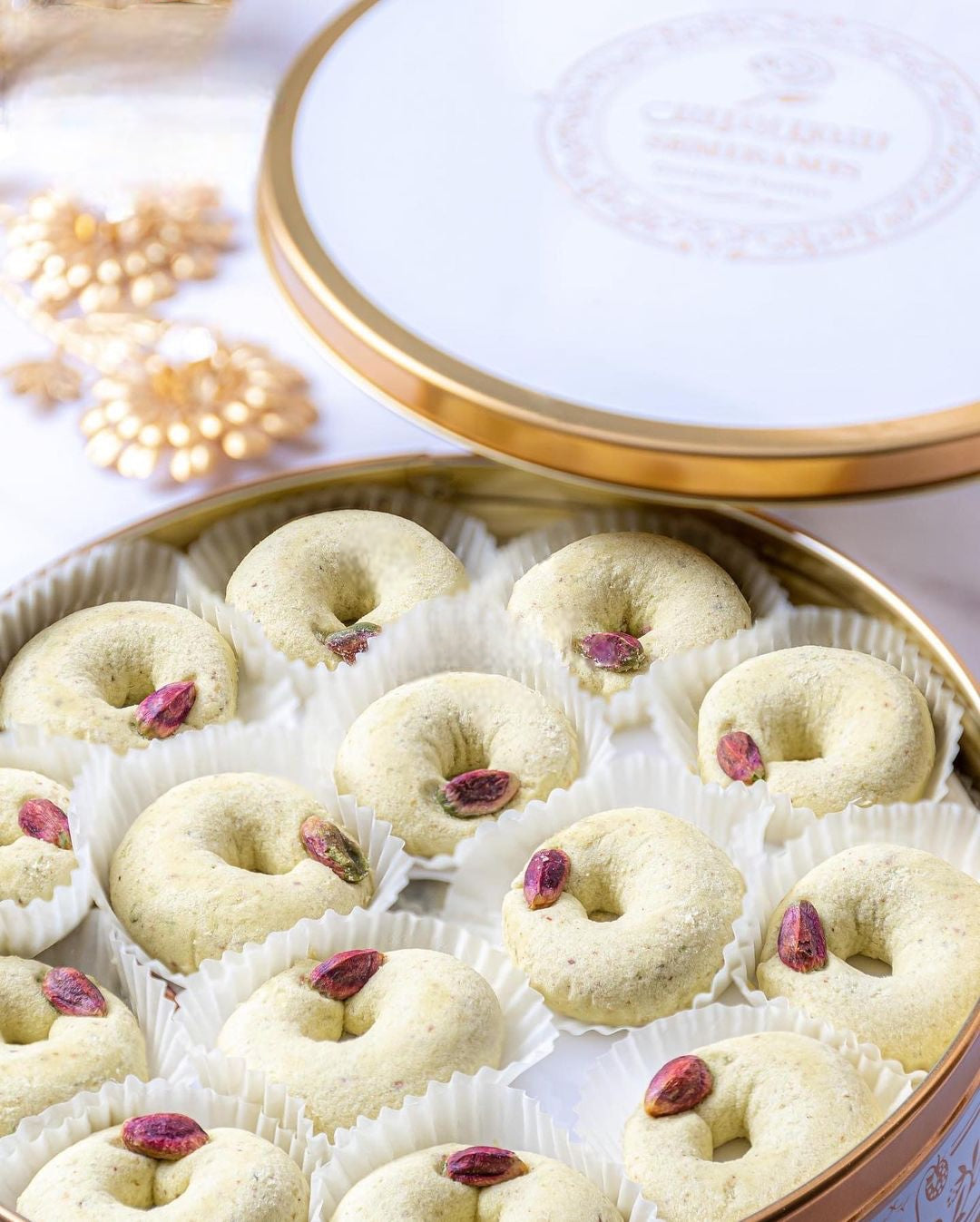Arabic Sweet Semiramis Ghariba Large Size 550g