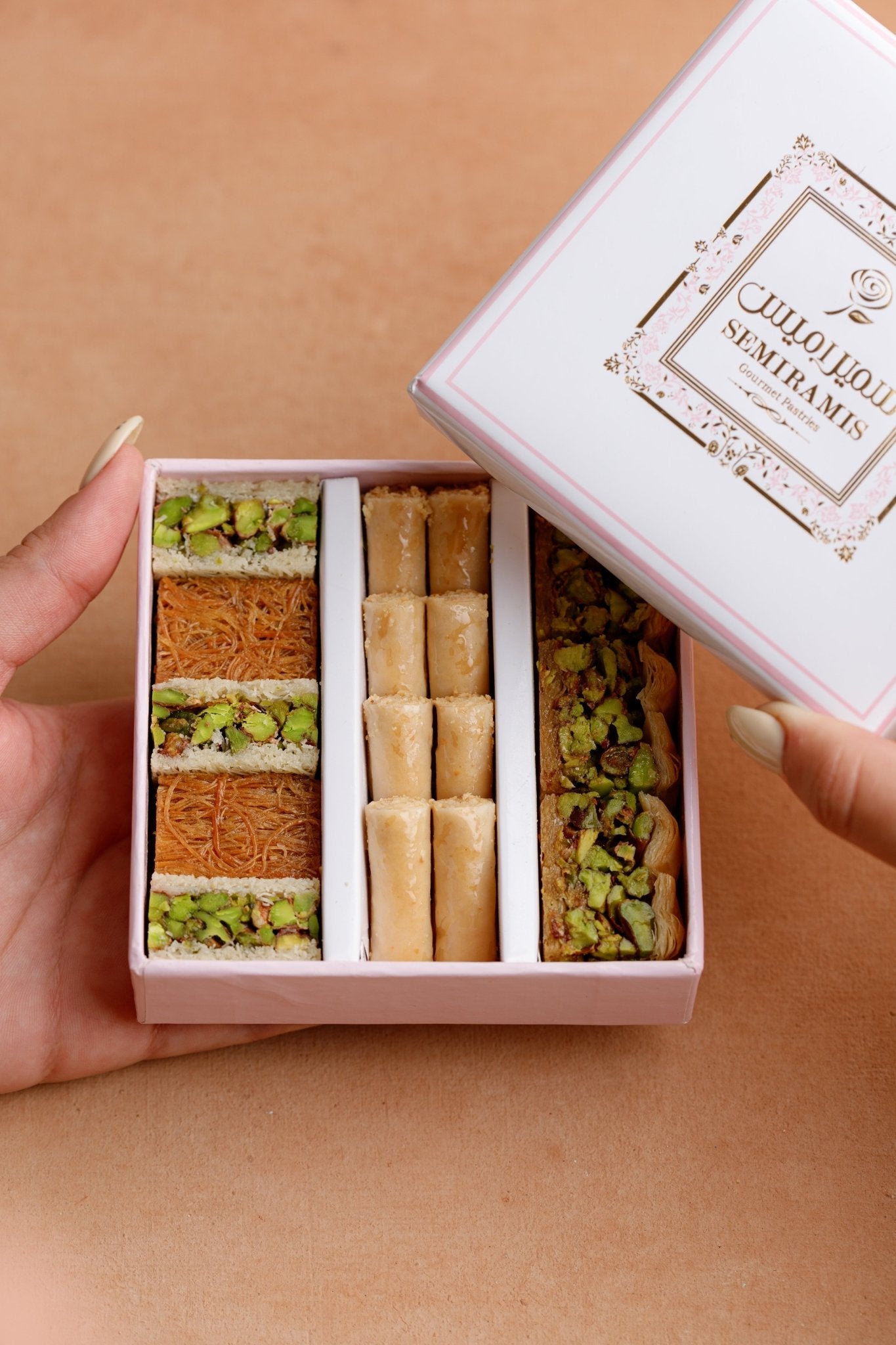 Arabic Sweet Semiramis Assorted Baklava 100g - Memas Dessert