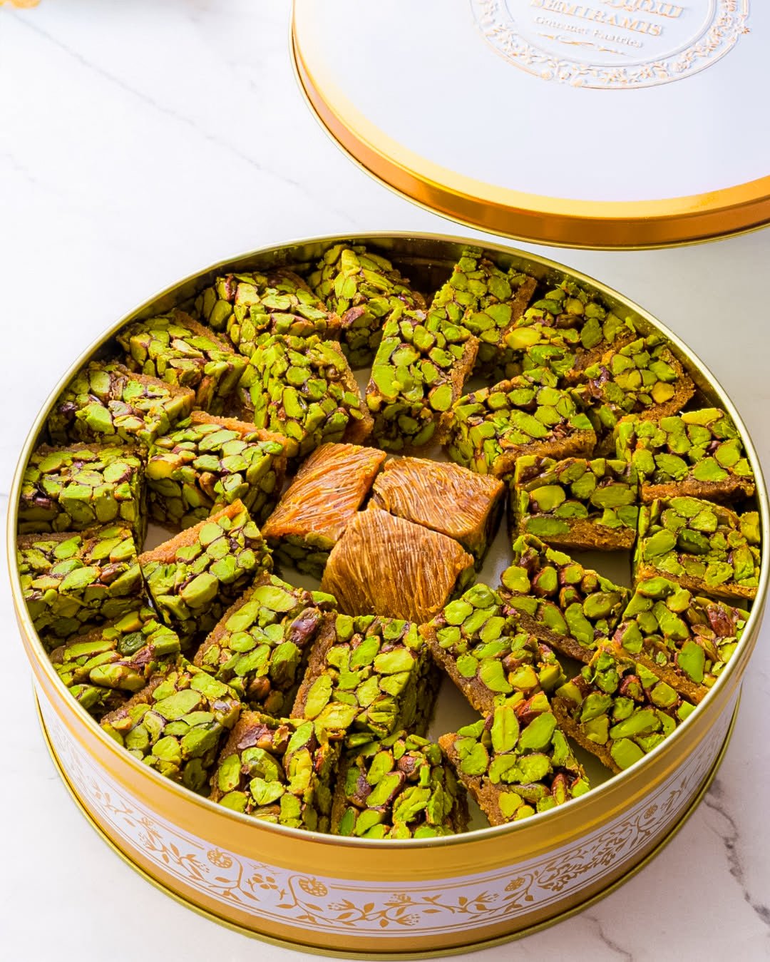 Arabic Sweets Semiramis Pistachio Mabroomeh Big slices 500g - Memas Dessert