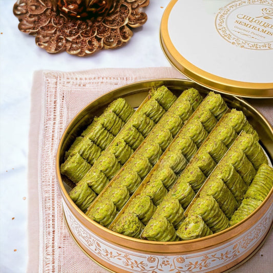 Arabische Süßigkeiten Semiramis-Röllchen mit Rosenblättern und Pistazien 600 g